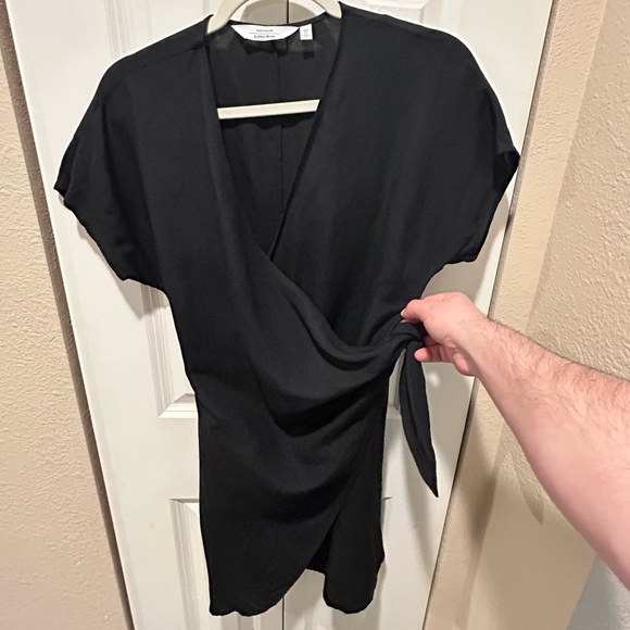 And Other Stories Linen Wrap Mini Dress , size 6 - Picture 9 of 12